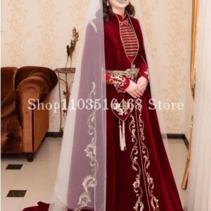 Burgundy Middle Eastern Evening High Neck Long Sleeve Placket Gold Applique Kaftan Wedding Customised Formal vestido de novia