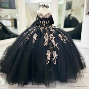 Customized Black Quinceanera Dresses Ball Gown Appliques Lace Bow Beads Tull Birthday Party Sweet 16 Dress Vestidos De 15