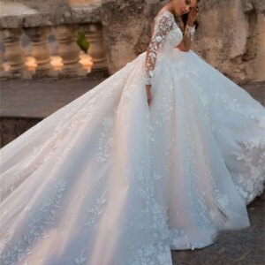 Customized White/Ivory Full Sleeves Appliques Backless Wedding Dress 2025 Ball Gowns Court Train Bridal Gowns Vestido De Noiva