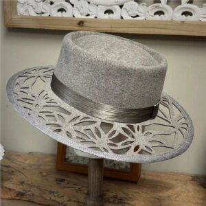 Designer hollow wide brim hat women’s fashion personality elegant all matching woolen