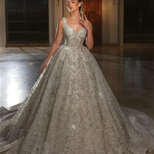 Shiny Spaghetti Strap Wedding Dress 2025 Luxurious Sleeveless Beaded Bridal Gown Elegant Classic Ball Gown Vestidos De Novia