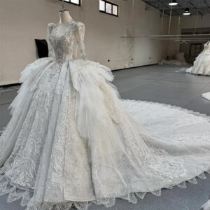 Wedding Dresses For Brides Long Sleeve V-Neck Beading Crystal Ball Gown Keyhole Back Lace Long Train Vestido De Noiva Casamento