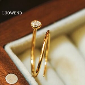 LUOWEND 100% 18K Yellow Gold Rings Shiny Oval Shape 0.10carat Real Natural Diamond Silk Ring for Women INS Style Party Jewelry