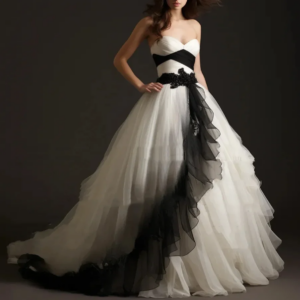 Customized Luxury A-Line Vintage Women’s Wedding Dress Sexy Sweetheart Backless Tulle Pleated Black And White Beach Bridal Dress