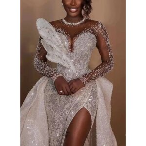 Gorgeous Beading Evening Dresses For Elegant Women Luxury Crystal Long Sleeve O-Neck Gown Chapel Train Split Special Party Dress