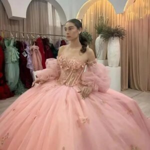 Customized Blush Pink Quinceanera Dresses Luxury Flower Lace Appliques Puffy Puff Sleeve Birthday Party Vestidos De 15 Anos