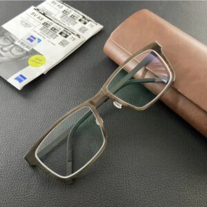 Buffalo Horn Titanium Glasses Frame Men Women Retro square Myopia Optical Eyewear Denmark Prescription Eyeglasses Frames 1819