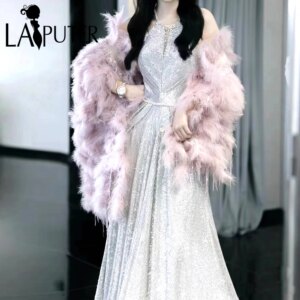Halter neck Silver A line Evening Dresses Detachable Pink Shawl Feathers Dress Silver Sequin A line Celebrity Gown