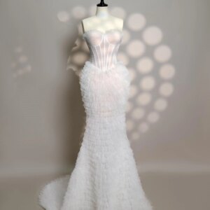 Customized Fashion Tulle Mermaid Pearls Evening Dresses Strapless Sleeveless Buttons Back Panel Train Bespoke Occasion