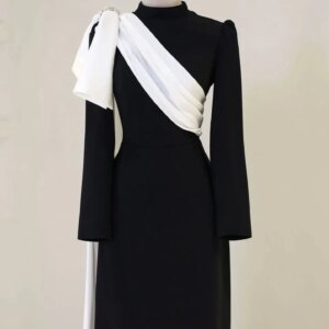 Customized Exquisite Jersey Crystal Evening Dresses Temperament Long Sleeves Crew Neck Celebrity Gowns Custom Made Pro