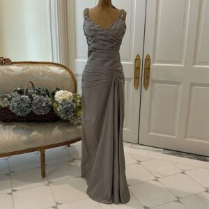 Stylish Prom Dresses Women Sleeveless V Neck Floor Length Straight High Quality Fit Formal Situation Banquet Party Evening Gown