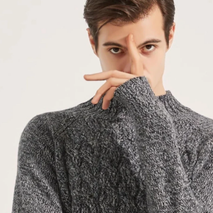 Men’s long sleeved soft 100% cashmere touch round neck sweater