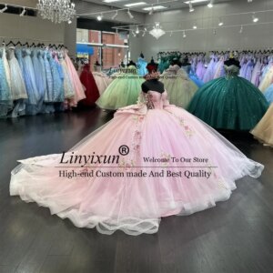 Luxury Off Shoulder Ball Gown Quinceanera Dresses With Appliues Lace Flowers Sweet 16 Birthday Mexican Vestido De 15 XV Anos