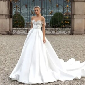 Modern A-line wedding dress sweetheart off-the-shoulder pearl beads sexy backless satin wedding dress court train customized