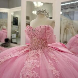 Customized Pink Off Shoulder Quinceanera Dres Tull applique crystal Lace Bow Big tail vestidos de 15 Quinceanera 