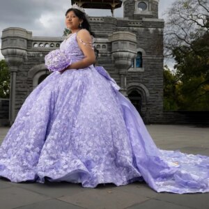 Lavender Quinceanera Dresses Ball Gown Off The Shoulder Applique Lace Beading Crystal Tull Party Birthday Sweet 16 Dress Vestido