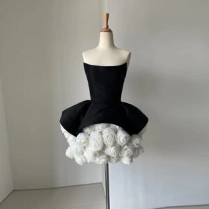 Real Image Pretty Black Short Dresses With Handmade Flower Details Strapless Lace Up Back Bridal Dress Party Dress
