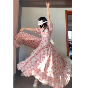 2025 New Retro French Floral Strapless Dress Atmosphere Vacation Gentle Temperament Women