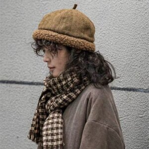 Winter vintage artsy casual beret beanie