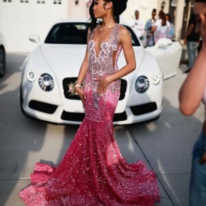Customized Prom Dresses Sparkly Beaded Crystal Diamond Evening Party Dress Black Girls Sleeveless Tassel vestidos de gala