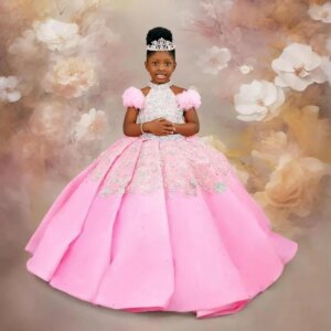 High Neck Flower Girl Dresses Birthday Party Dress Ball Gown Customized Rhinestones Tulle Princess Gowns
