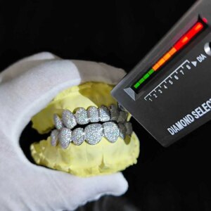Custom Jewelry Hip Hop Flawless VVS Moissanite Grillz 8/10 Top & 8/10 Bottom 925 Sterling Silver Iced Out Teeth Grillz