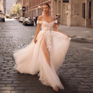 Hot selling fashion sweetheart tulle applique wedding dress side split off shoulder floor length bridal dress Vestido De Novia