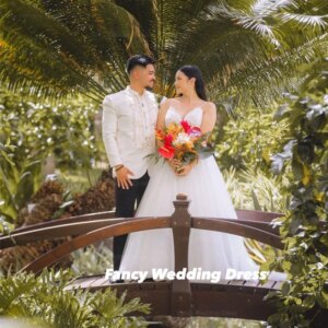 Fancy Sexy Dubai V Neck Lace Wedding Dress Spaghetti Straps A Line Bridal Gown Soft Tulle Floor Length فساتين زفاف Customized