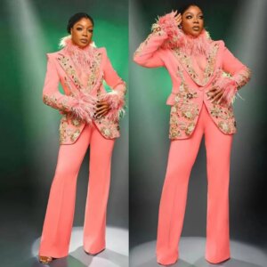 Luxury Pants Suits Women Crystals Beaded Blazer Pants 2 Pieces Mother Of Bride Dress Customized Laides Banquet Party Gowns 2025