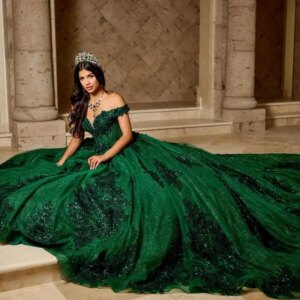Customized Green V-neck Off Shoulder Quinceanera Dress sequin crystal applique Tull vestidos de 15 Quinceanera 