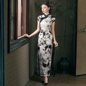 High Quality New Ink Painting Real Silk Cheongsam 2024 High-End Catwalk Long Tea Art National Style Summer