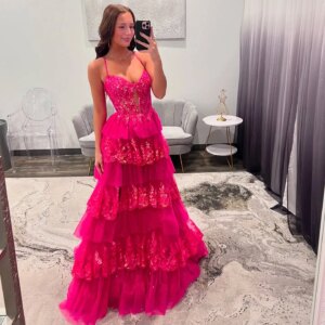 Lace Tulle Appliques Spaghetti Straps Prom Dresses Exquisite Tiered Cake Dress With Sequins Side Slit Hollowed Evening Gowns