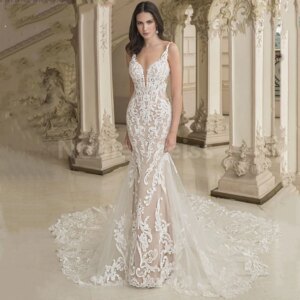 Exquisite V-Neck Bespoke Wedding Dress with Court Train and Lace customized
