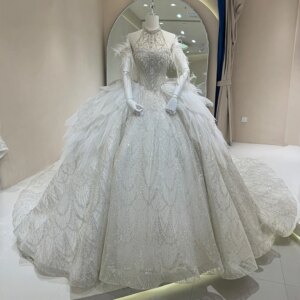 Customized Ball Gown Wedding Dresses Beading Feathers Princess Bridal Gowns Custom Made Tulle Party Clothing Dw0050