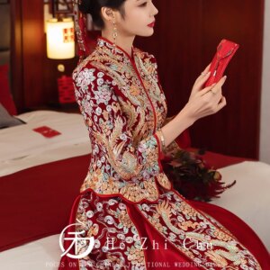 Vintage Dragon and Phoenix Embroidery Wedding Dress Velour Cheongsam Chinese Style Marriage Set Bride Costume Toast Clothing