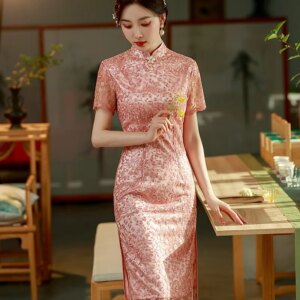 Ladies pink cheongsam lace embroidered short sleeve stand-up collar runway evening gown