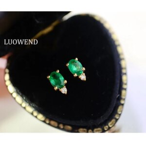 LUOWEND 100% 18K Yellow Gold Earrings Classic Design Shiny Diamond Natural Emerald Stud Earrings for Women High Birthday Gift