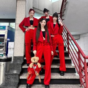 Korean Girl Group’s Same Style Rose Singing Costume, Red Jazz Dance Table Performance Costume, Kpop Stage Suit Set