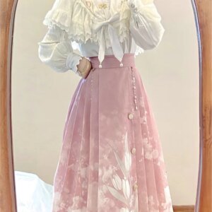 A sweet and elegant Chinese-style dress for Hanfu woman with new top pink skirt over it