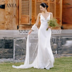 Spaghetti Straps Soft Satin Wedding Dress With Detachable Sleeved Cape Elegant Deep V Neck Sheath Two Piece Bridal Gown G4900