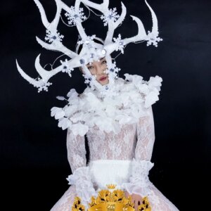 Nightclub GOGO Men’s DS White Christmas LED Light Deer Head Performance Dress Dance Team White Party Performance Dress Halloween