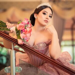 Customized Shiny Pink Quinceanera Dress Off Shoulder applique crystal Lace layering Bow Long tail vestidos de 15 Quinceanera