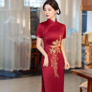 Women’s long slim-fit silk cheongsam mid-length daily wear