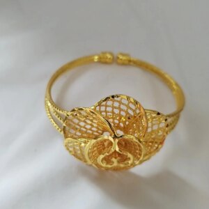 New Dubai Flower Bracelet Fashion Item 111