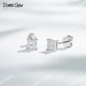 4×4mm Princess Cut Lab Grown Diamond 18K White Gold Diamond Stud Earrings