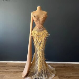Unique Champagne Crystal Feathers Mermaid Celebrity Dress Dubai Stones Corset Glamour Formal Evening Dress Fashion Robe Soiree