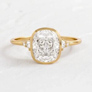 Custom Moissanite Gold Rings 18k 2 Carat Center 7*7mm Cushion Cut Moissanite Jewelry For Women
