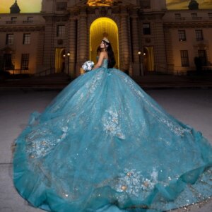 Sea Blue Shiny Ball Gown Quinceanera Dresses Sequined Appliques Beading Crystal Tull Corset Sweet 16 Dress Vestidos De 15 Años