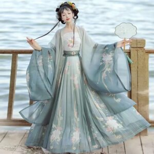 Hanfu suit, Chinese style, Tang Song style, gradient color embroidered large sleeved shirt, retro fairy costume
