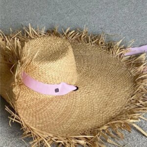 Elegant and fashionable hand-woven hat lady’s large-brimmed